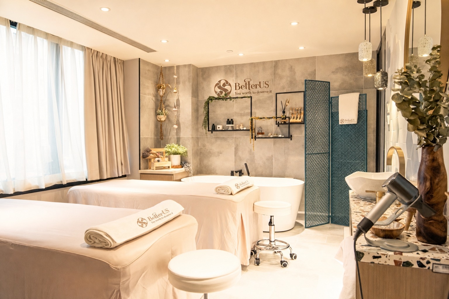 Better US private treatment suite with beds and bath